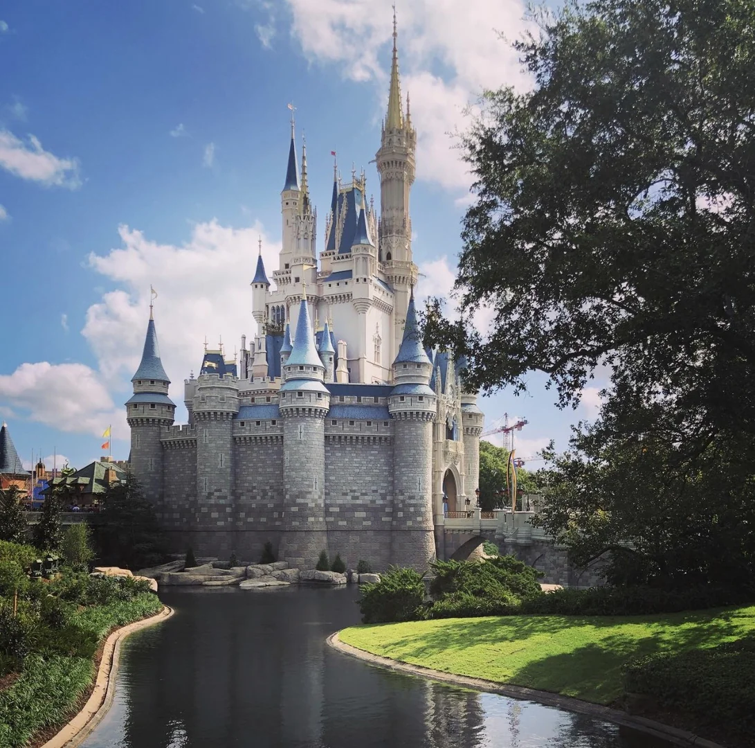 Disney wedding ceremony officiated by Katherine Imundi at Walt Disney World